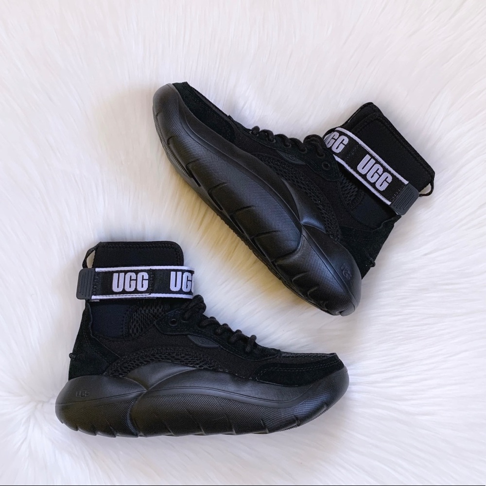 UGG LA Cloud Hi Black Platform Sneakers - Picture 2 of 7